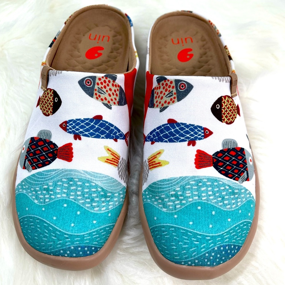 NWT UIN Men’s Comfortable Slipper/ Happy Fish/ US8